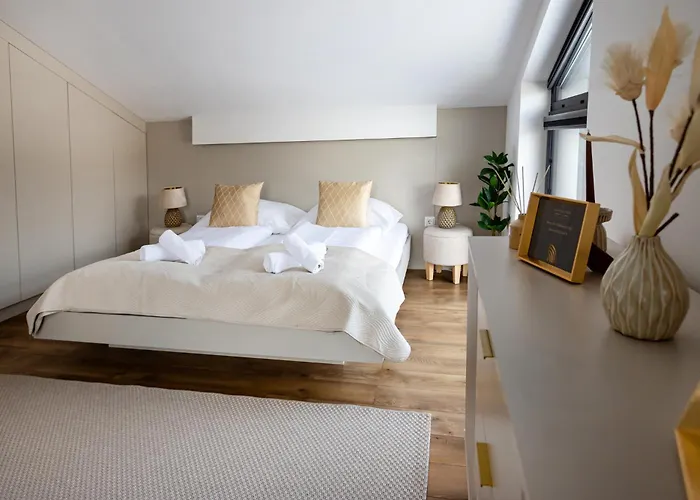 Villa Porta Iii - Privat Pool And Jacuzzi