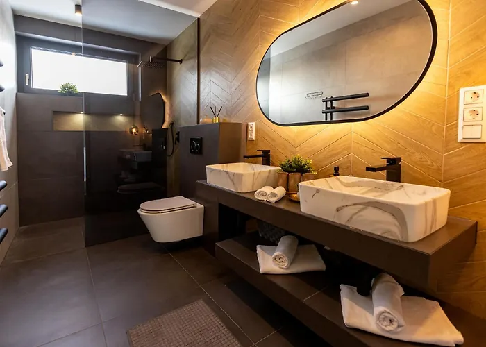 Porta Iii - Privat Pool And Jacuzzi * Balatonalmádi